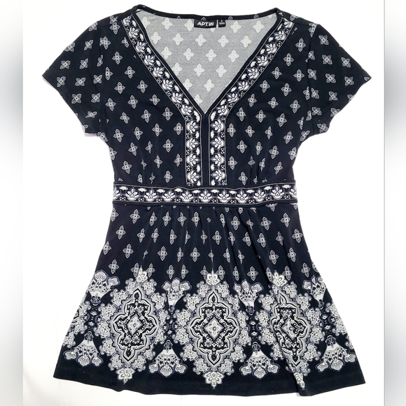 Apt. 9 Tops - APT. 9 Women's Size S Blouse Top Geometric Print V-neck Flared Shirt